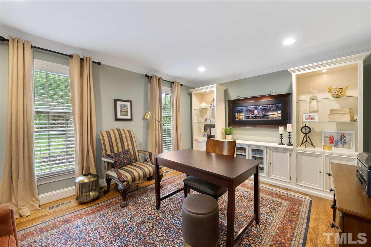 8305 Apple Orchard Way Raleigh, NC 27615 - Photo 3 of 30 Gallery Image 3