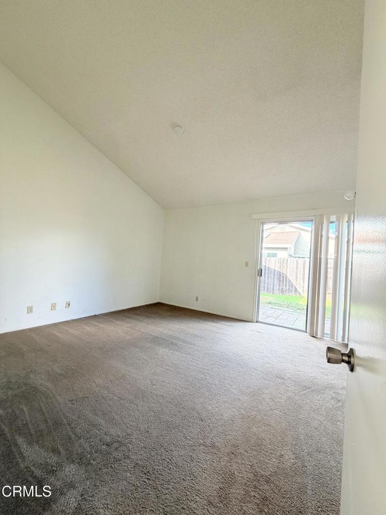 1464 Ebb Court Oxnard, CA 93035 - Photo 15 of 22