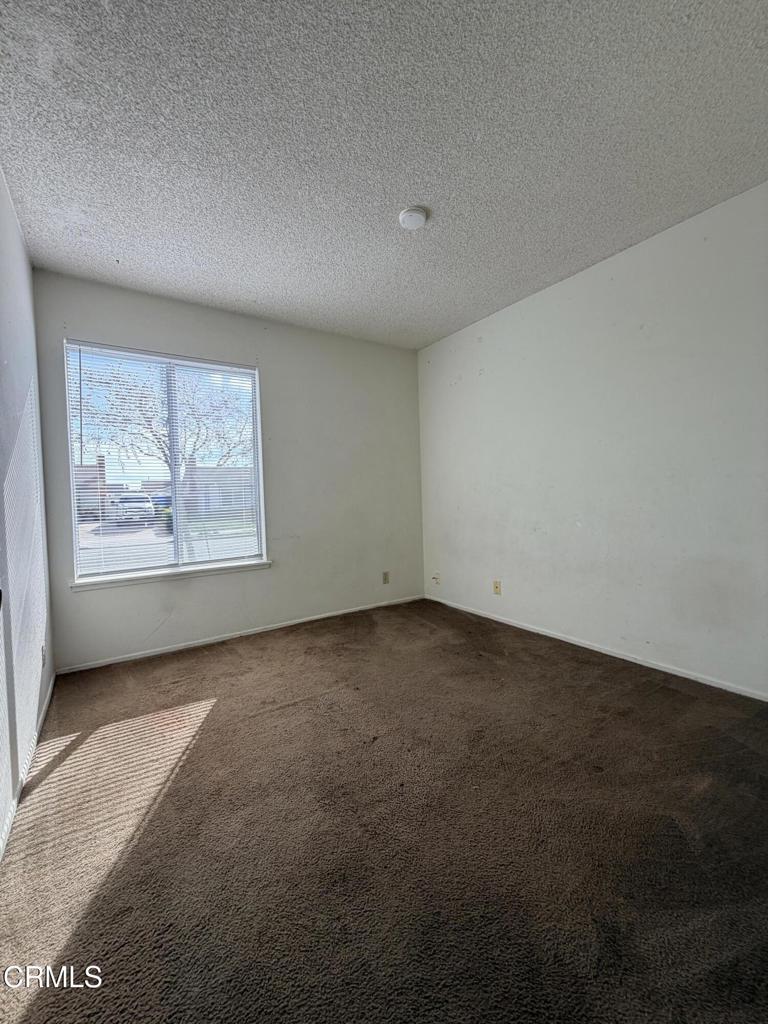 1464 Ebb Court Oxnard, CA 93035 - Photo 7 of 22