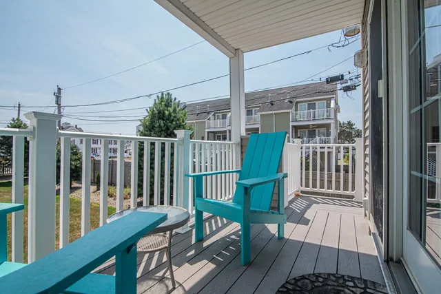$619,900 | 595 North End Boulevard, Unit 2, Salisbury, MA 01952
