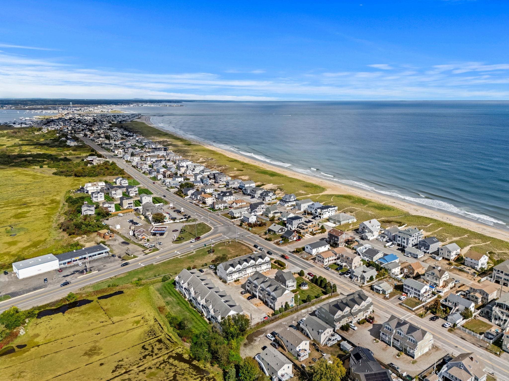 595 North End Boulevard, Unit 2 Salisbury, MA 01952 - Photo 4 of 35