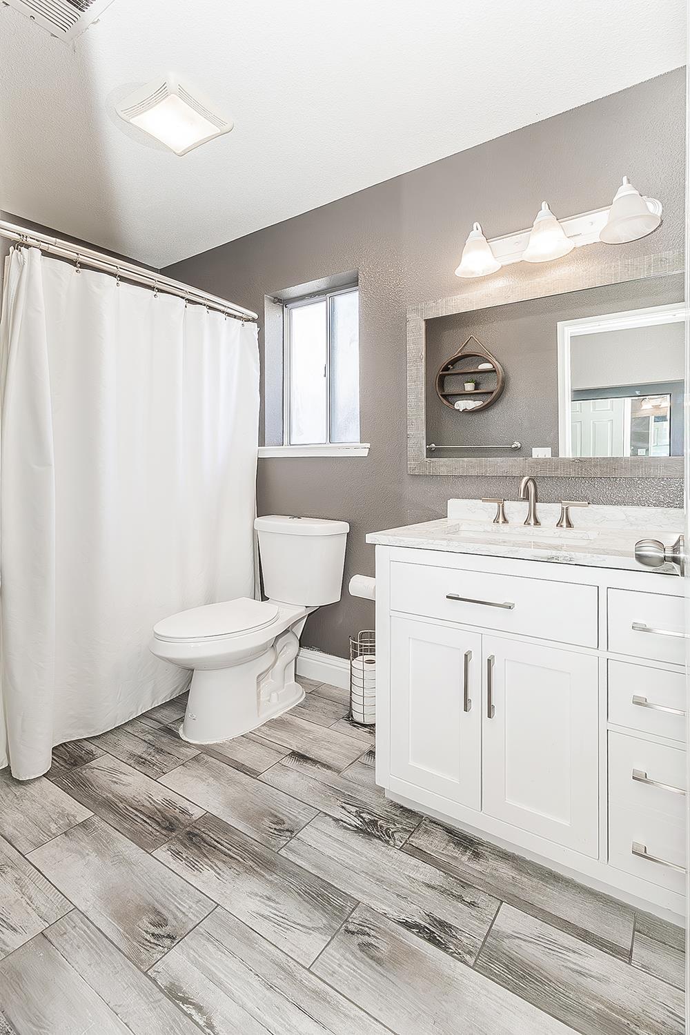 208 Kelly Avenue Parlier, CA 93648 - Photo 15 of 39