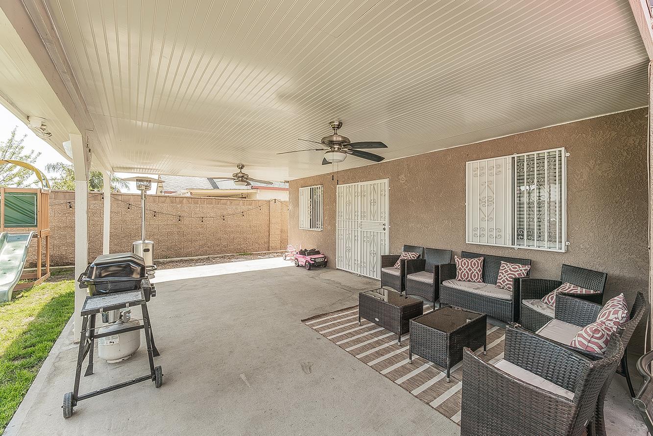 208 Kelly Avenue Parlier, CA 93648 - Photo 30 of 39