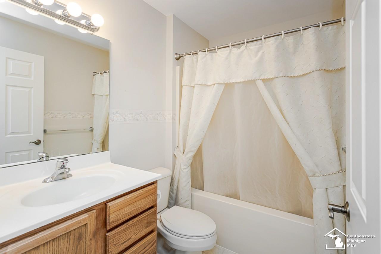 1897 Allan Street Adrian, MI 49221 - Photo 21 of 32