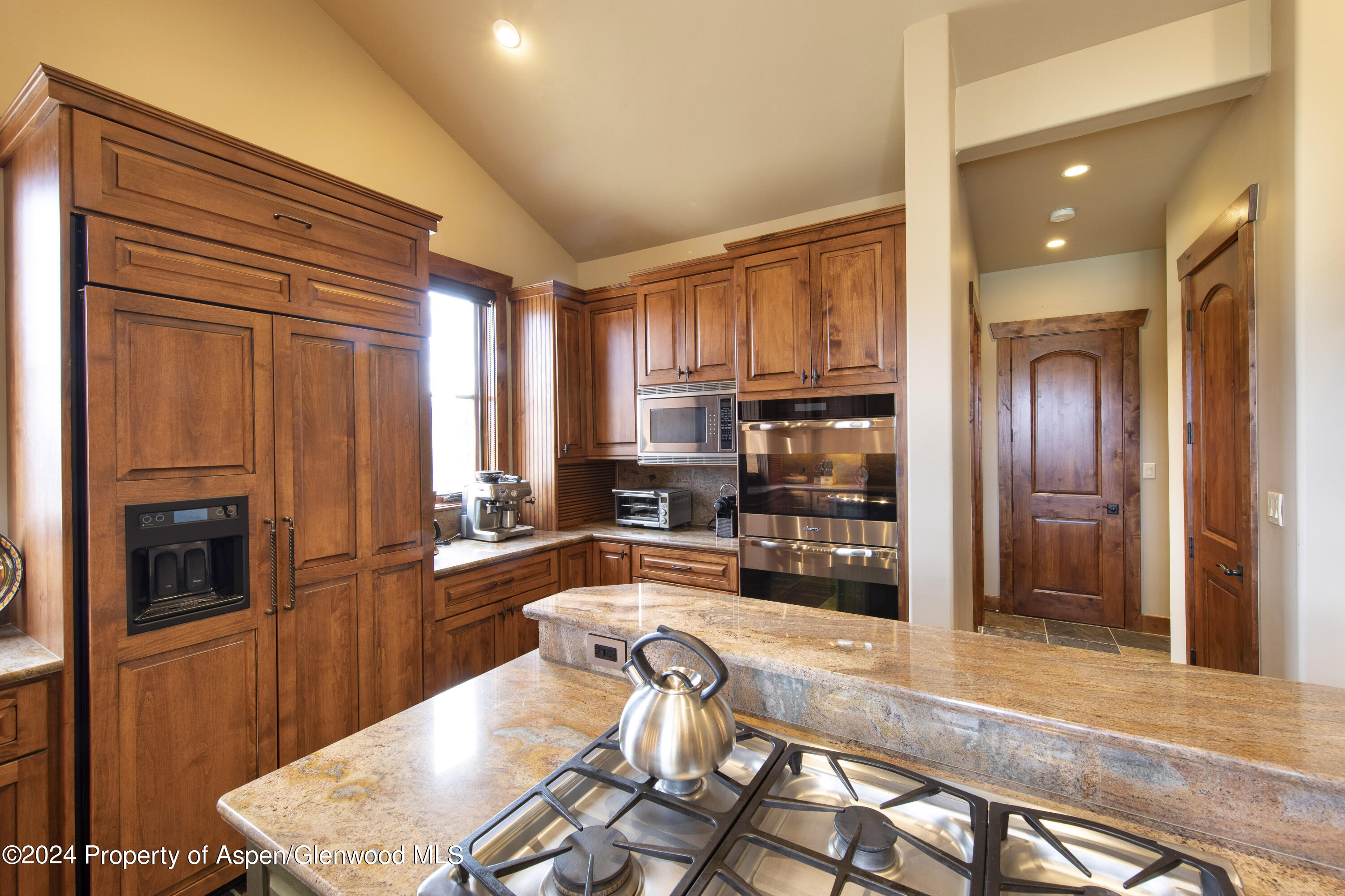 1124 Heritage Drive Carbondale, CO 81623 - Photo 21 of 37 HalWilliams2020-3335