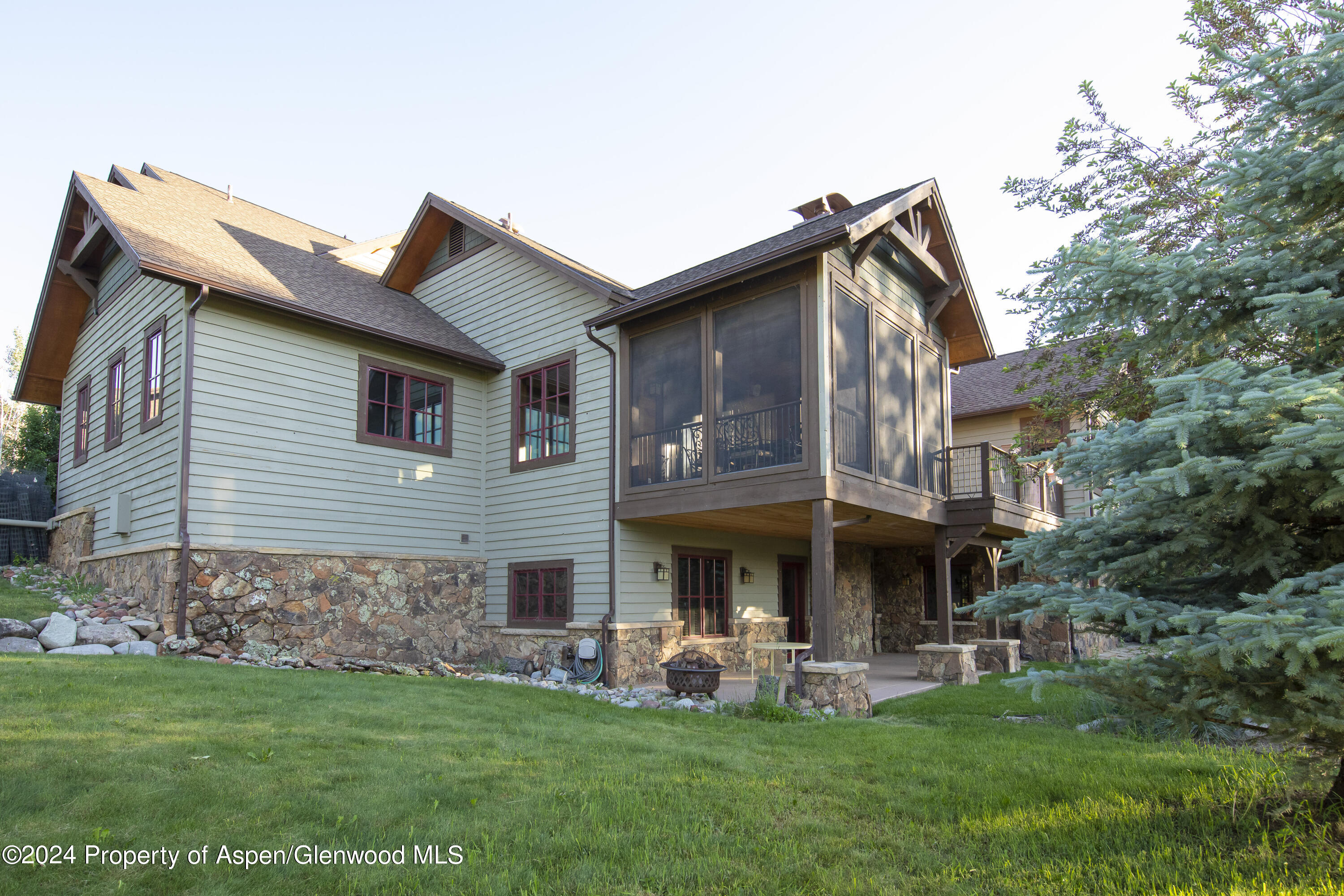 1124 Heritage Drive Carbondale, CO 81623 - Photo 3 of 37 HalWilliams2020-1261