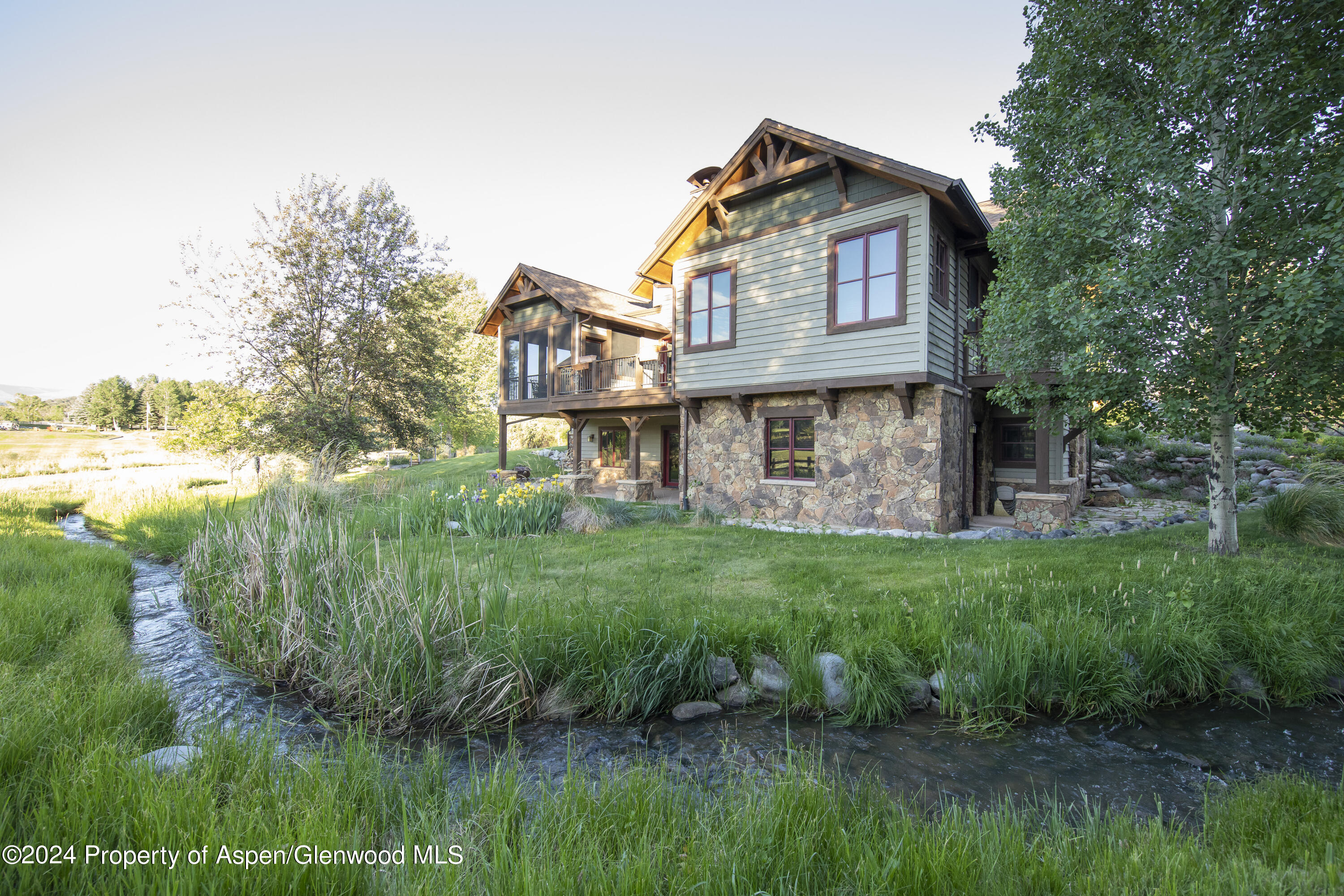 1124 Heritage Drive Carbondale, CO 81623 - Photo 4 of 37 HalWilliams2020-1272