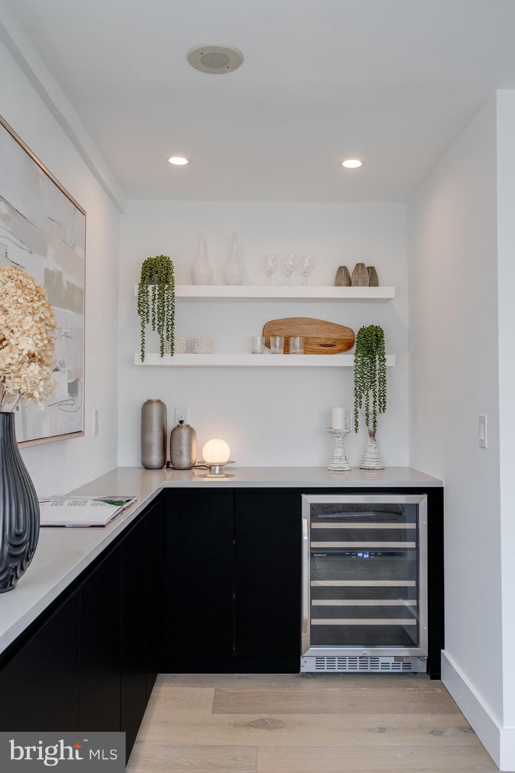 1810 Rittenhouse Square, Unit 211001 Philadelphia, PA 19103 - Photo 36 of 80