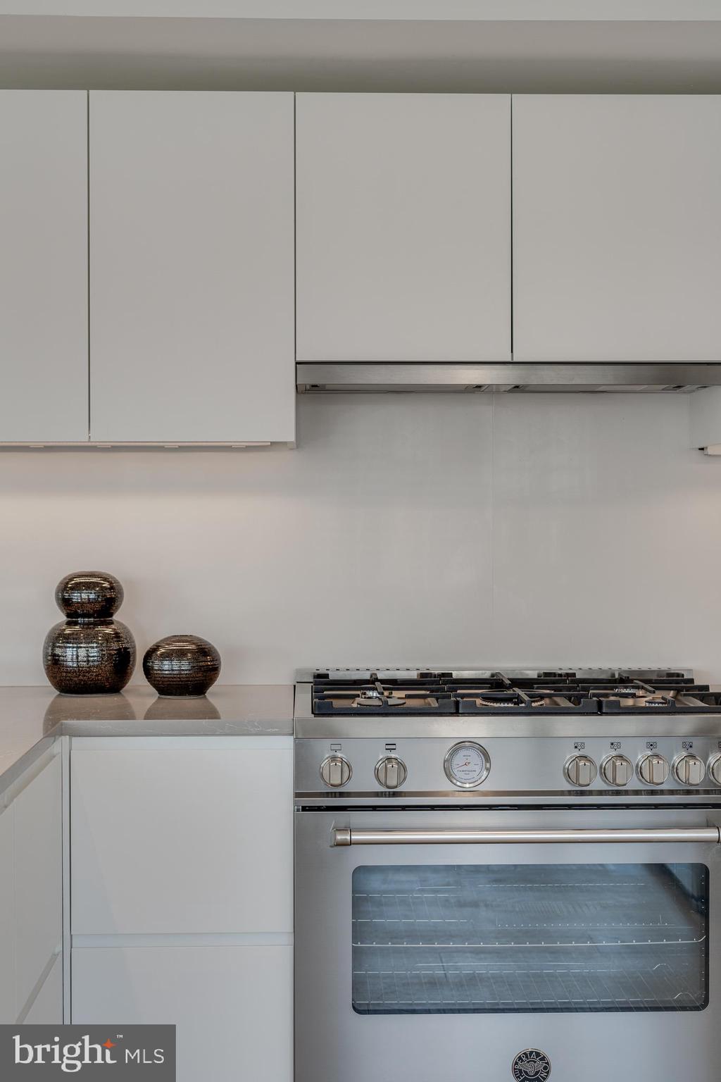 1810 Rittenhouse Square, Unit 211001 Philadelphia, PA 19103 - Photo 7 of 80