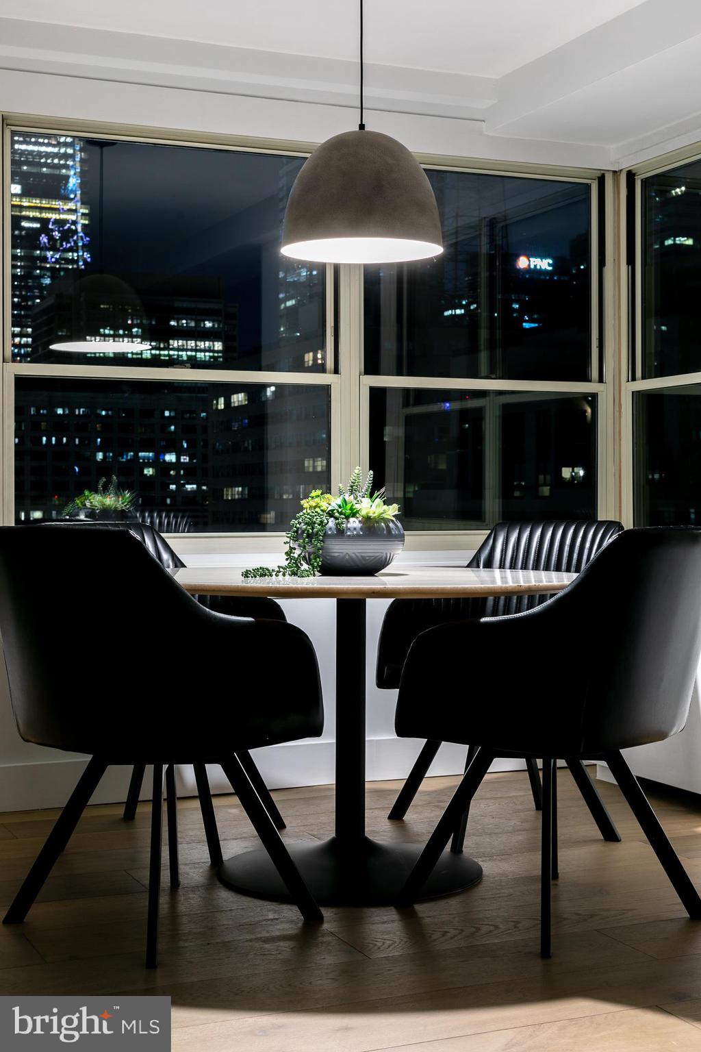 1810 Rittenhouse Square, Unit 211001 Philadelphia, PA 19103 - Photo 64 of 80