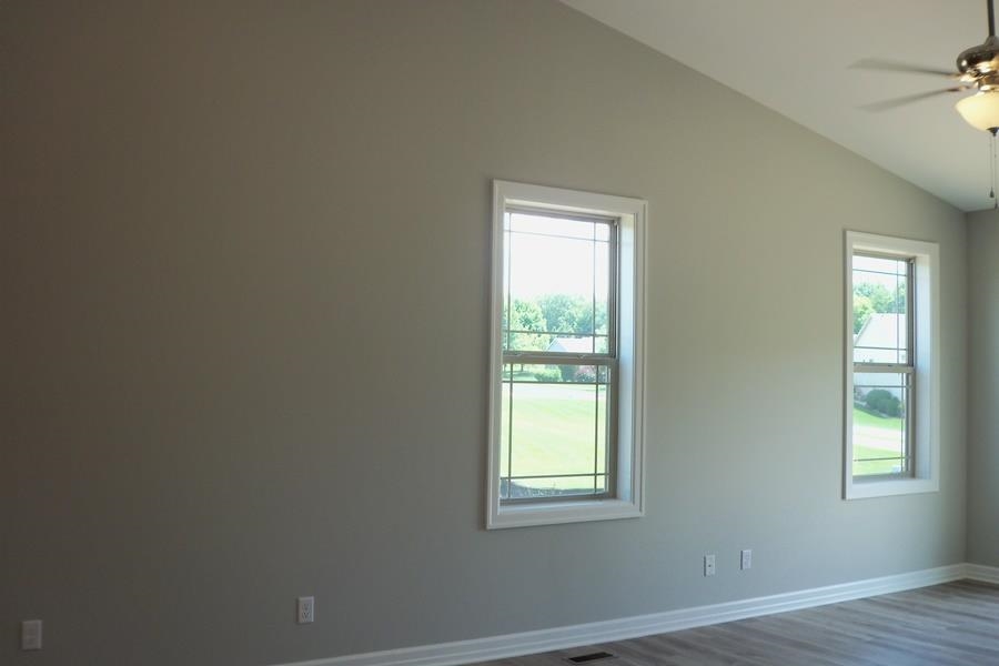 552 Rye Ridge Court Freeport, IL 61032 - Photo 3 of 18 Gallery Image 3