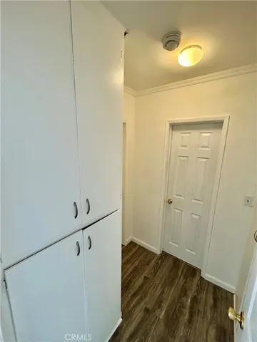 $1,995 | 14823 Gilmore Street, Unit 106W, Van Nuys, CA 91411