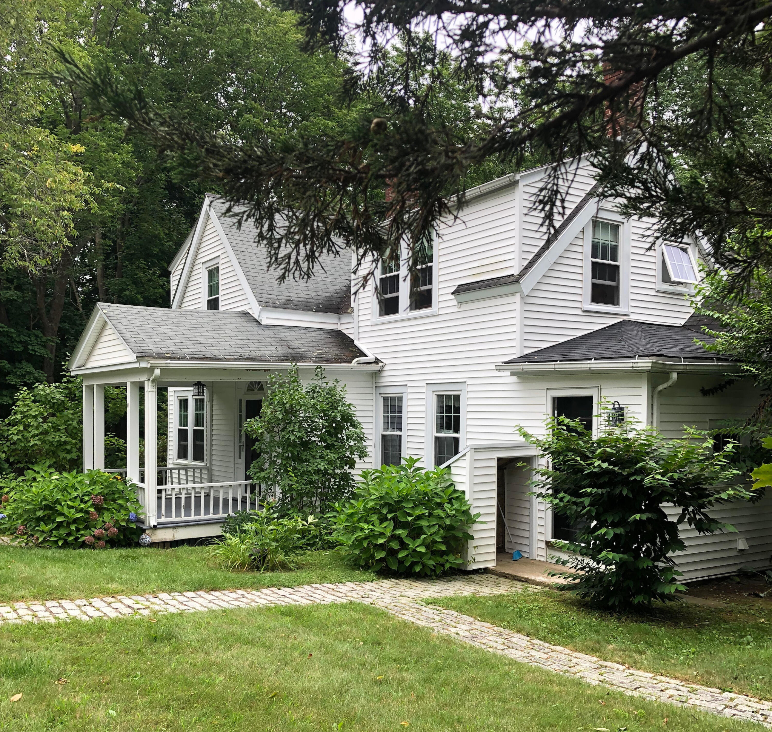 11 Pine Hill Road South Cape Neddick, ME 03902 - Photo 1 of 33 11 Pine Hill Rd S