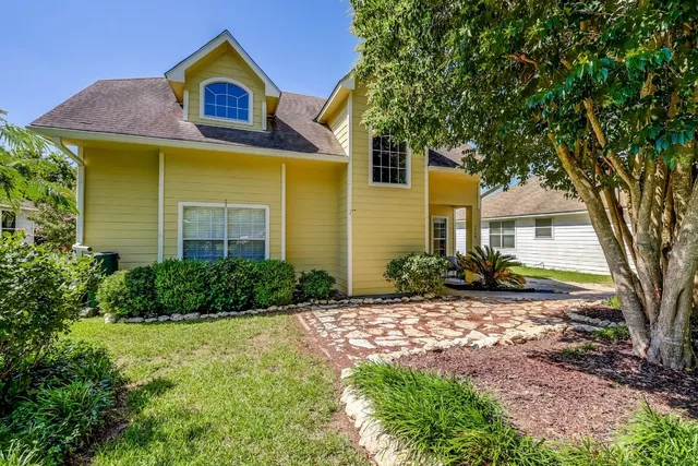 $2,050 | 1504 East 19th Street, Georgetown, TX 78626