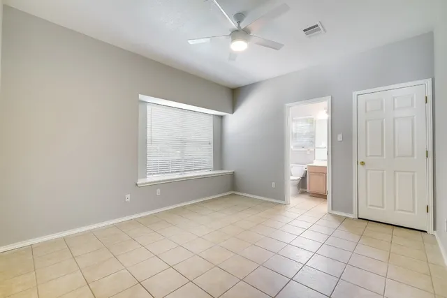 $2,050 | 1504 East 19th Street, Georgetown, TX 78626