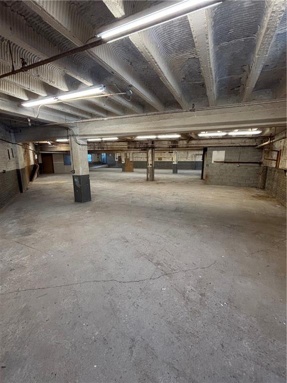 918 Rickenbach Street Pittsburgh, PA 15212 - Photo 16 of 28