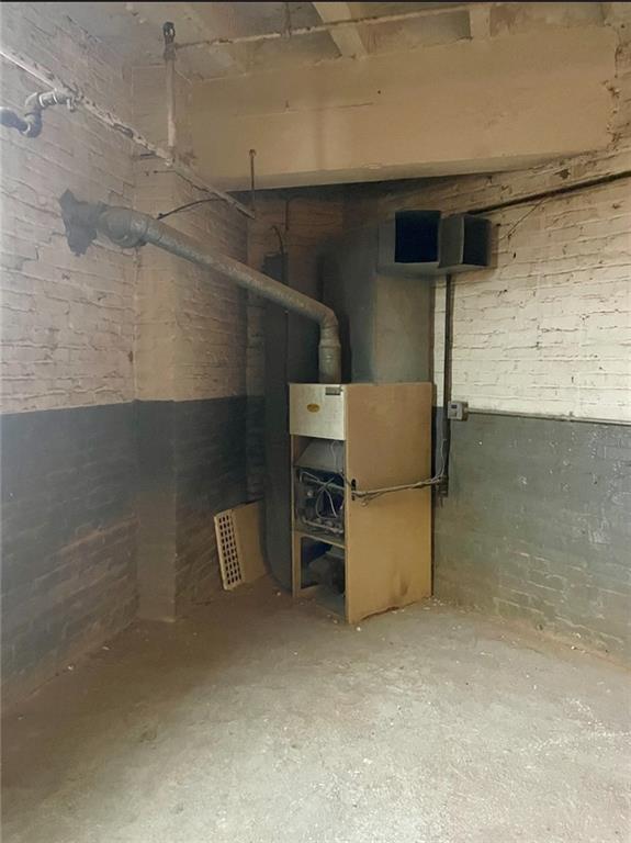 918 Rickenbach Street Pittsburgh, PA 15212 - Photo 25 of 28