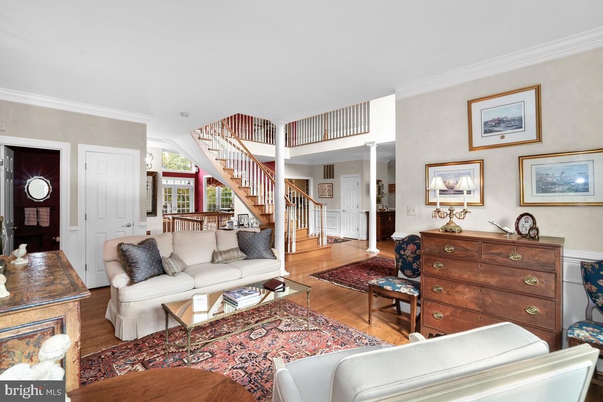 21304 Zion Road Brookeville, MD 20833 - Photo 23 of 109 Living Room