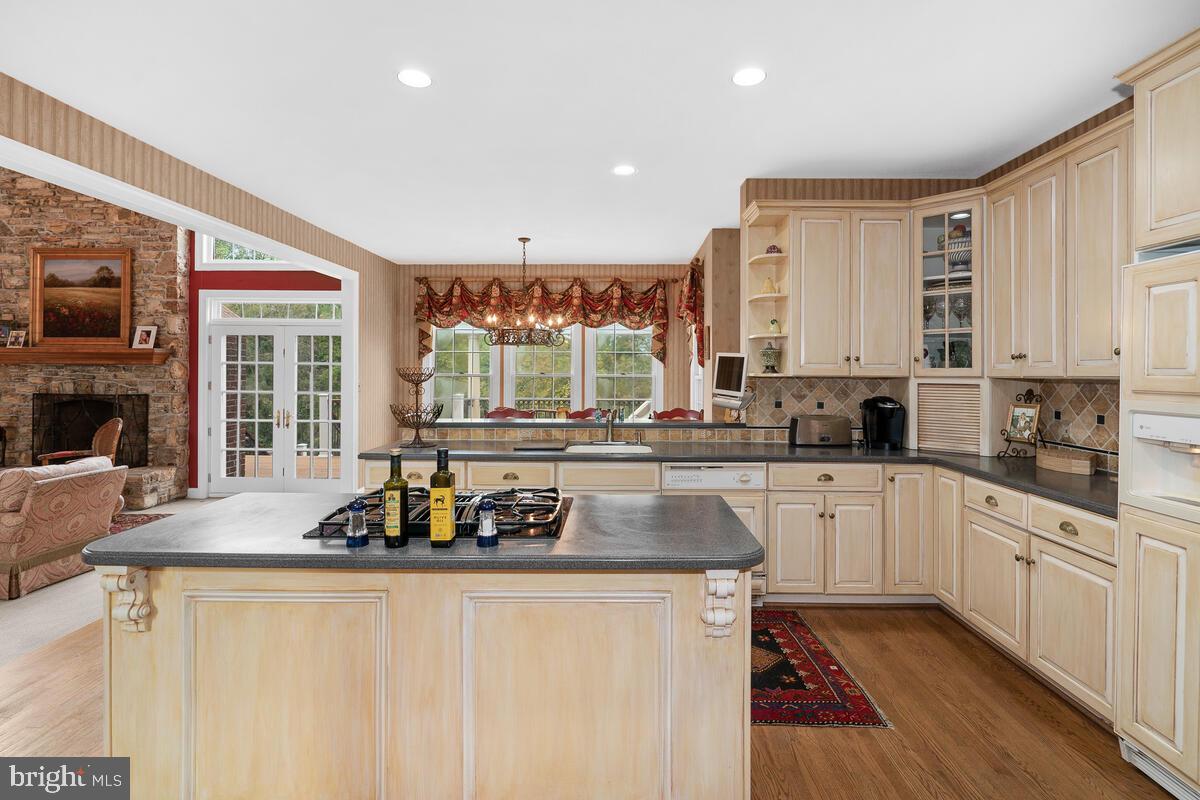 21304 Zion Road Brookeville, MD 20833 - Photo 45 of 109 Kitchen Open to Family Room