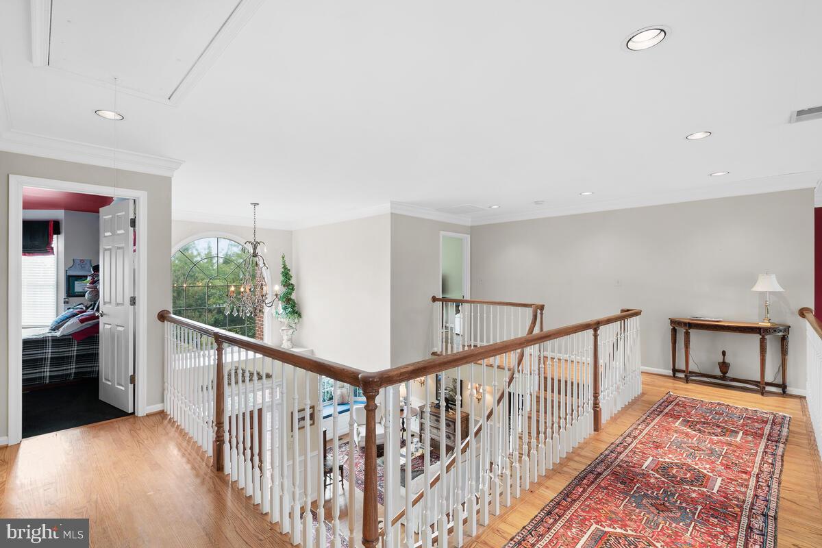 21304 Zion Road Brookeville, MD 20833 - Photo 51 of 109 Upper Hallway
