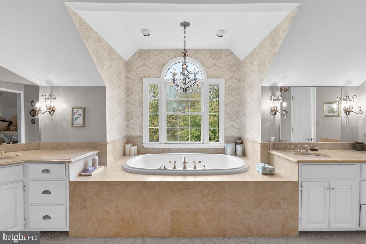 21304 Zion Road Brookeville, MD 20833 - Photo 62 of 109 Primary Bathroom