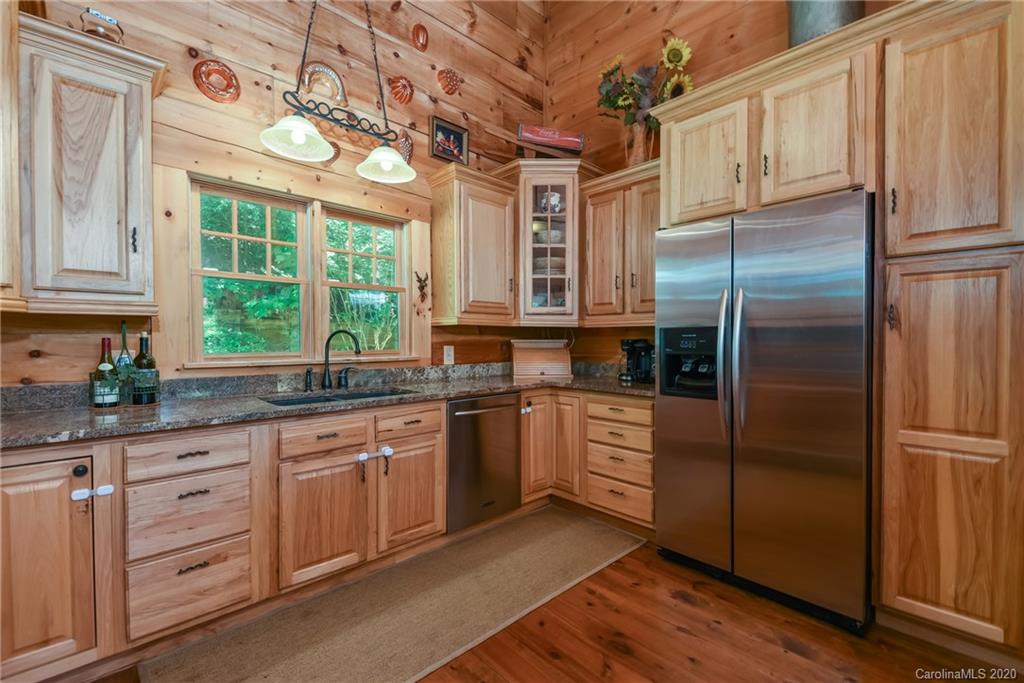 512 Caledonia Road Landrum, SC 29356 - Photo 13 of 35