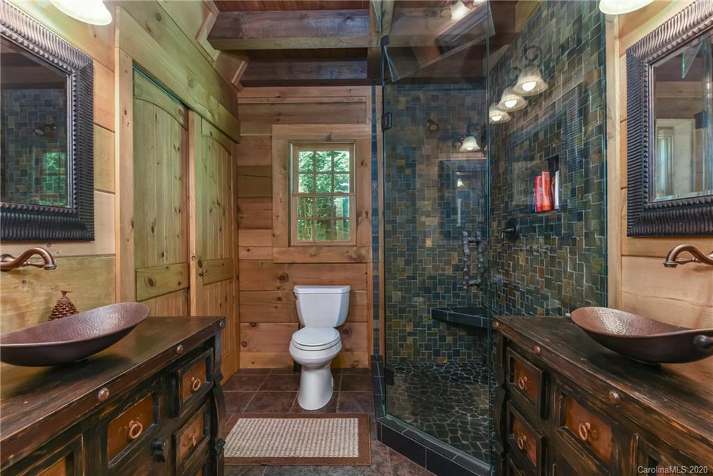 512 Caledonia Road Landrum, SC 29356 - Photo 20 of 35