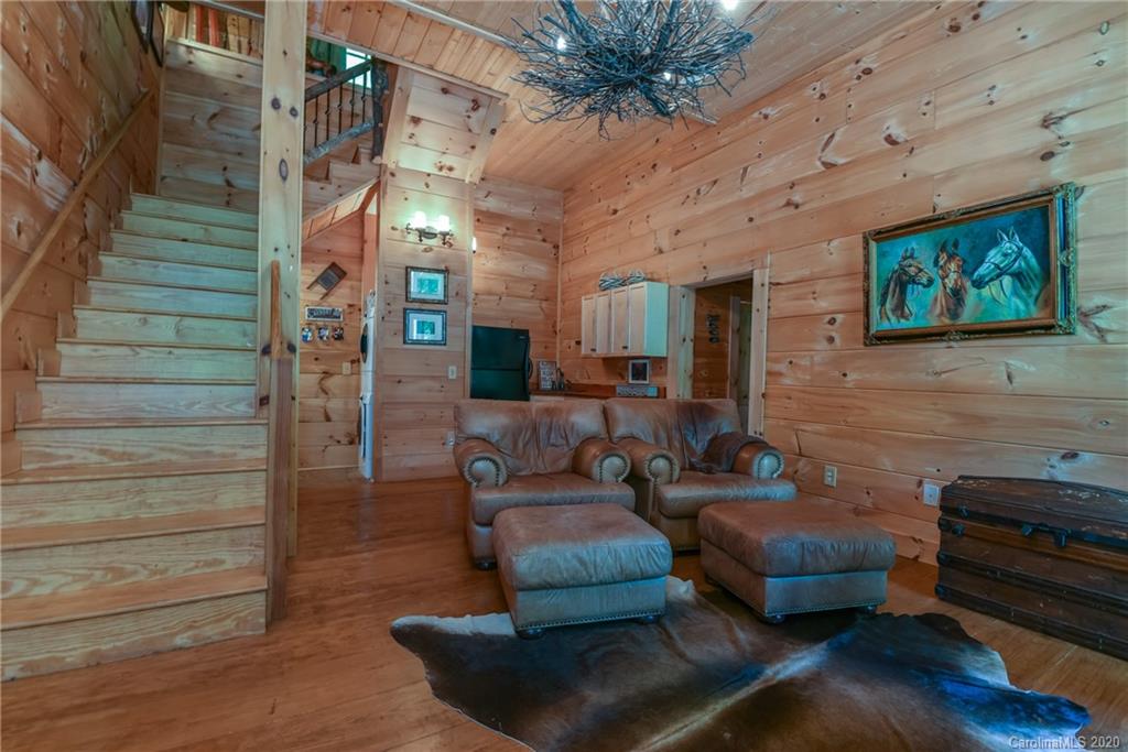 512 Caledonia Road Landrum, SC 29356 - Photo 22 of 35