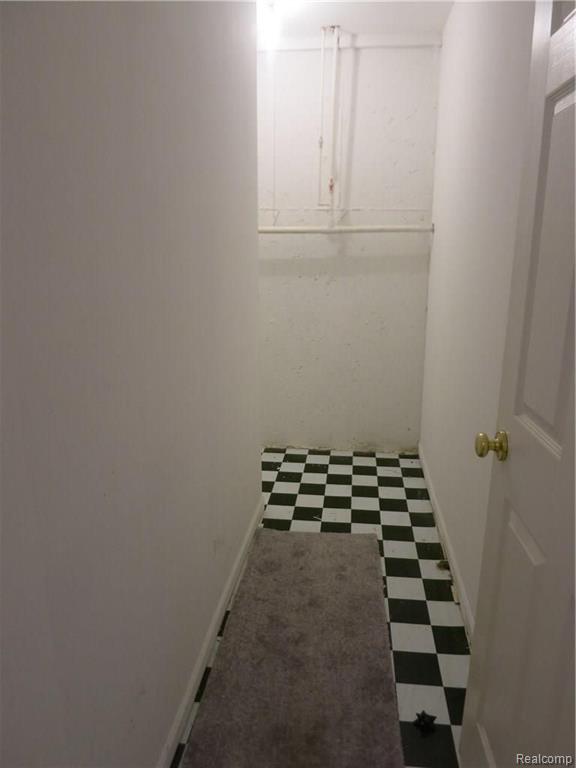 16956 Farmington Road, Unit 23 Livonia, MI 48154 - Photo 29 of 32