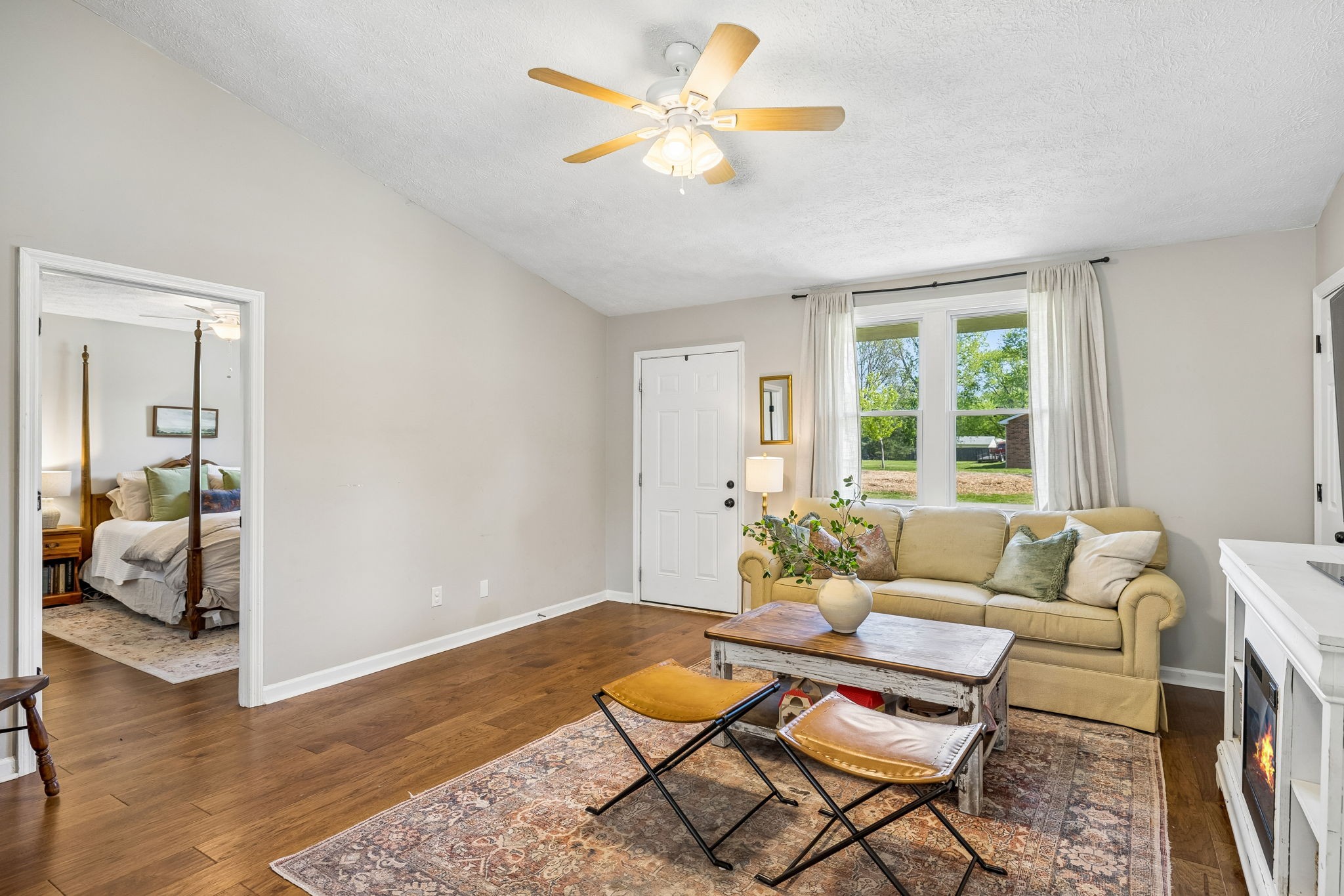 8617 Maple Street Murfreesboro, TN 37129 - Photo 8 of 31 a living room with furniture and a window