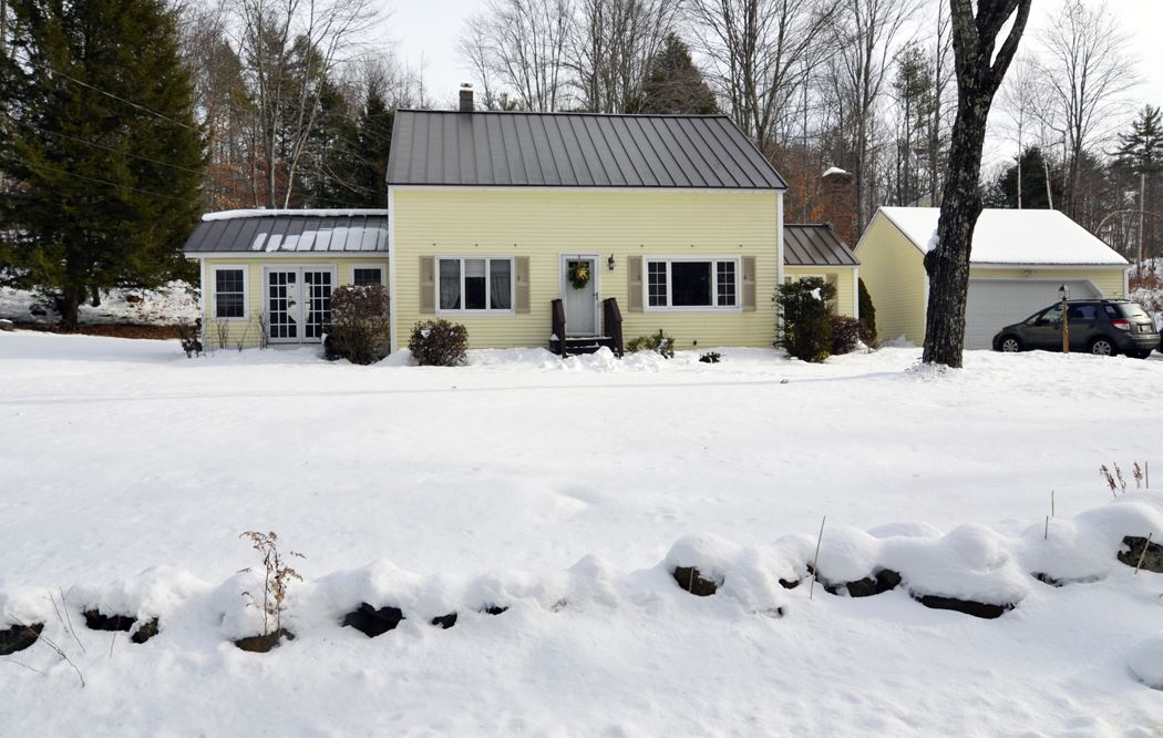 172 Gorham Pond Road Goffstown, NH 03045 - Photo 1 of 16