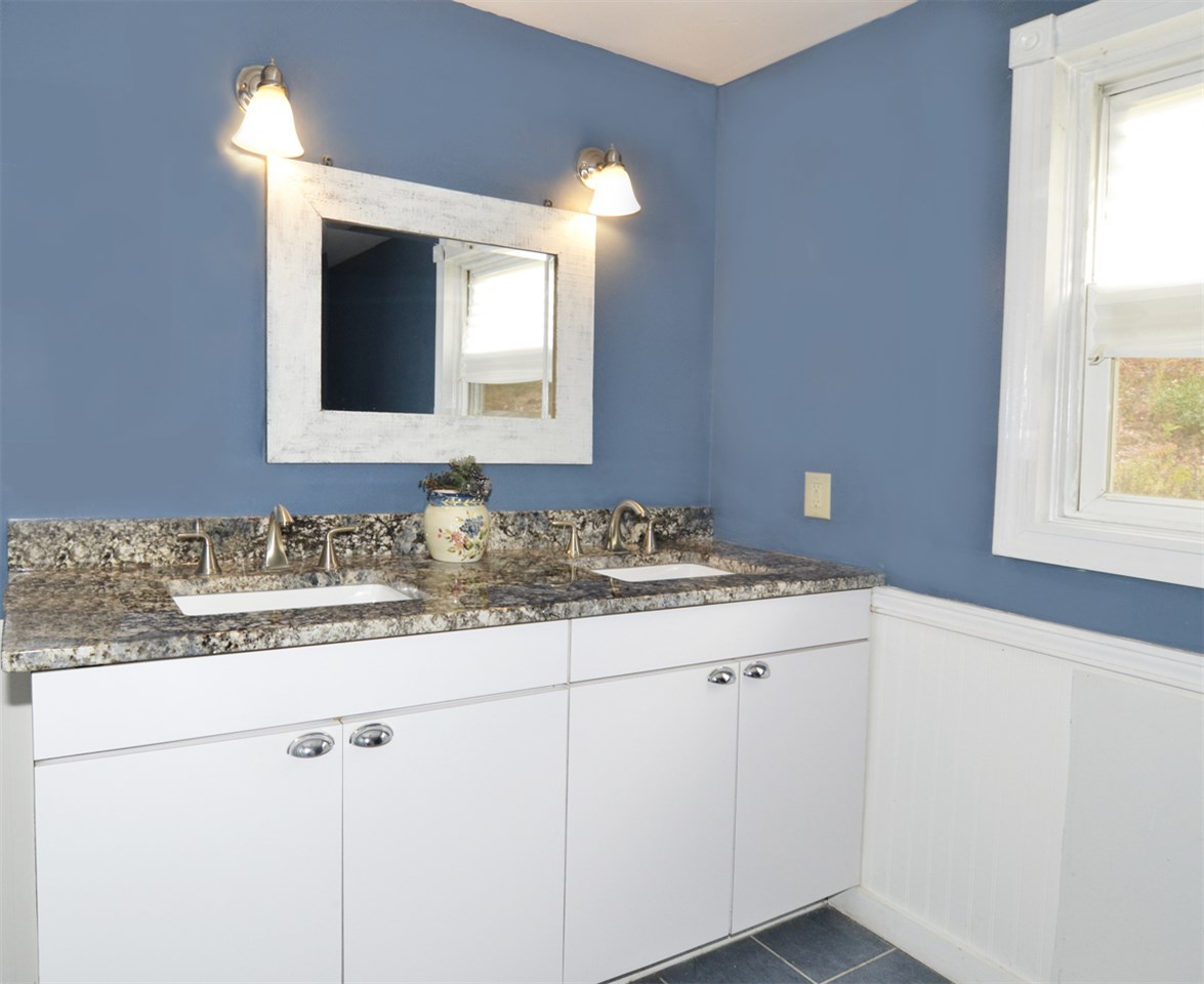 172 Gorham Pond Road Goffstown, NH 03045 - Photo 14 of 16