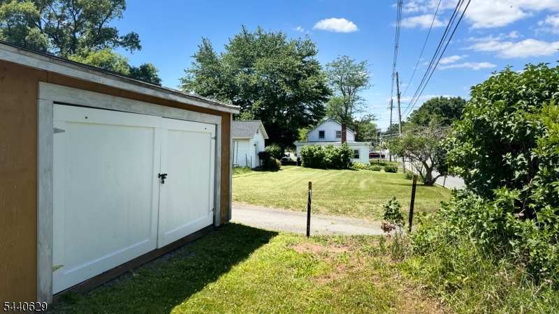 14 Hoffman Road Lebanon, NJ 08833 - Photo 20 of 28