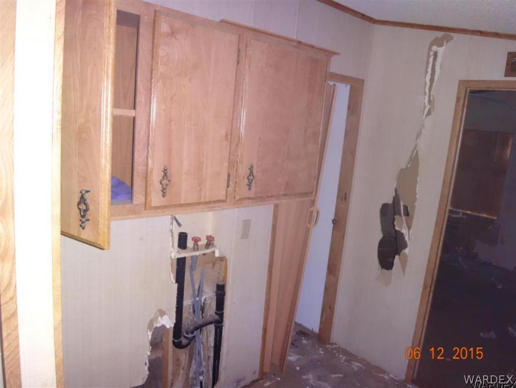4620 Patsy Drive Kingman, AZ 86409 - Photo 13 of 14 laundry room