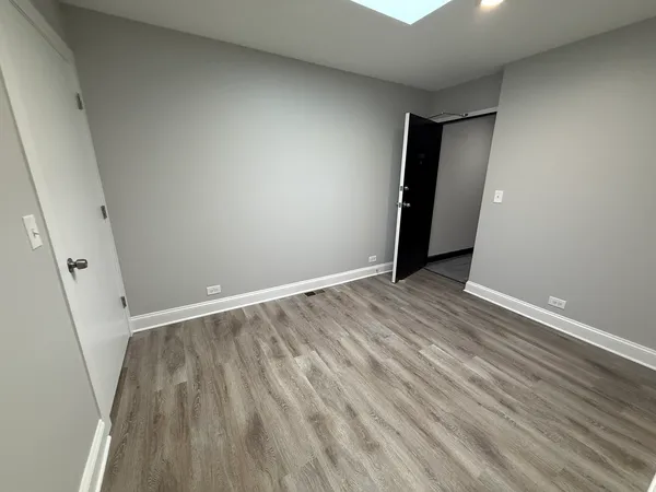 $2,700 | 744 West Gordon Terrace, Unit 312, Chicago, IL 60613