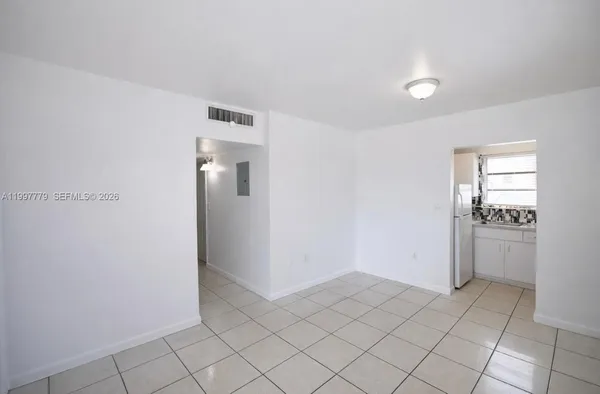 $2,050 | 4381 West Flagler Street, Unit 3, Miami, FL 33134