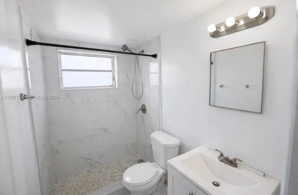 $2,050 | 4381 West Flagler Street, Unit 3, Miami, FL 33134