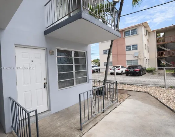 $2,050 | 4381 West Flagler Street, Unit 3, Miami, FL 33134