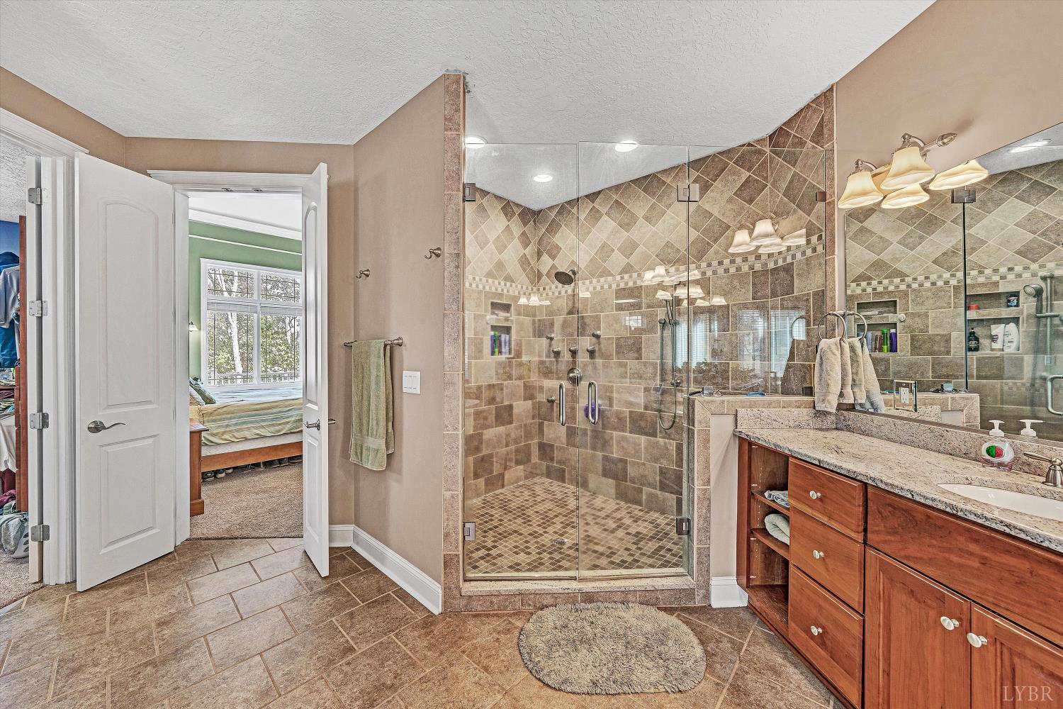 803 Compass Cove Circle Moneta, VA 24121 - Photo 16 of 92