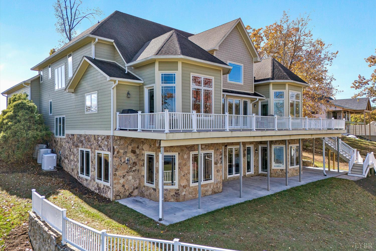 803 Compass Cove Circle Moneta, VA 24121 - Photo 2 of 92