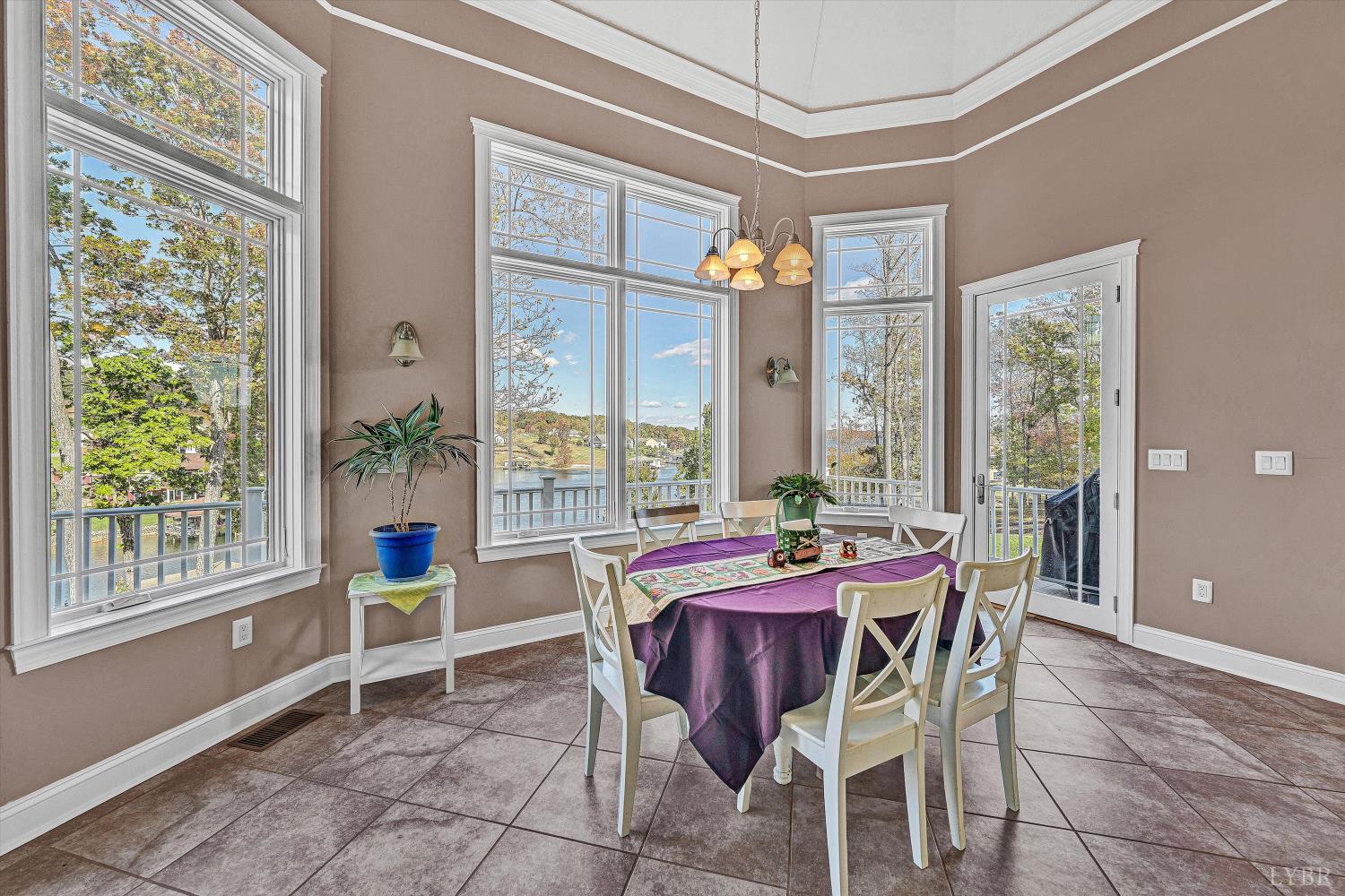 803 Compass Cove Circle Moneta, VA 24121 - Photo 23 of 92