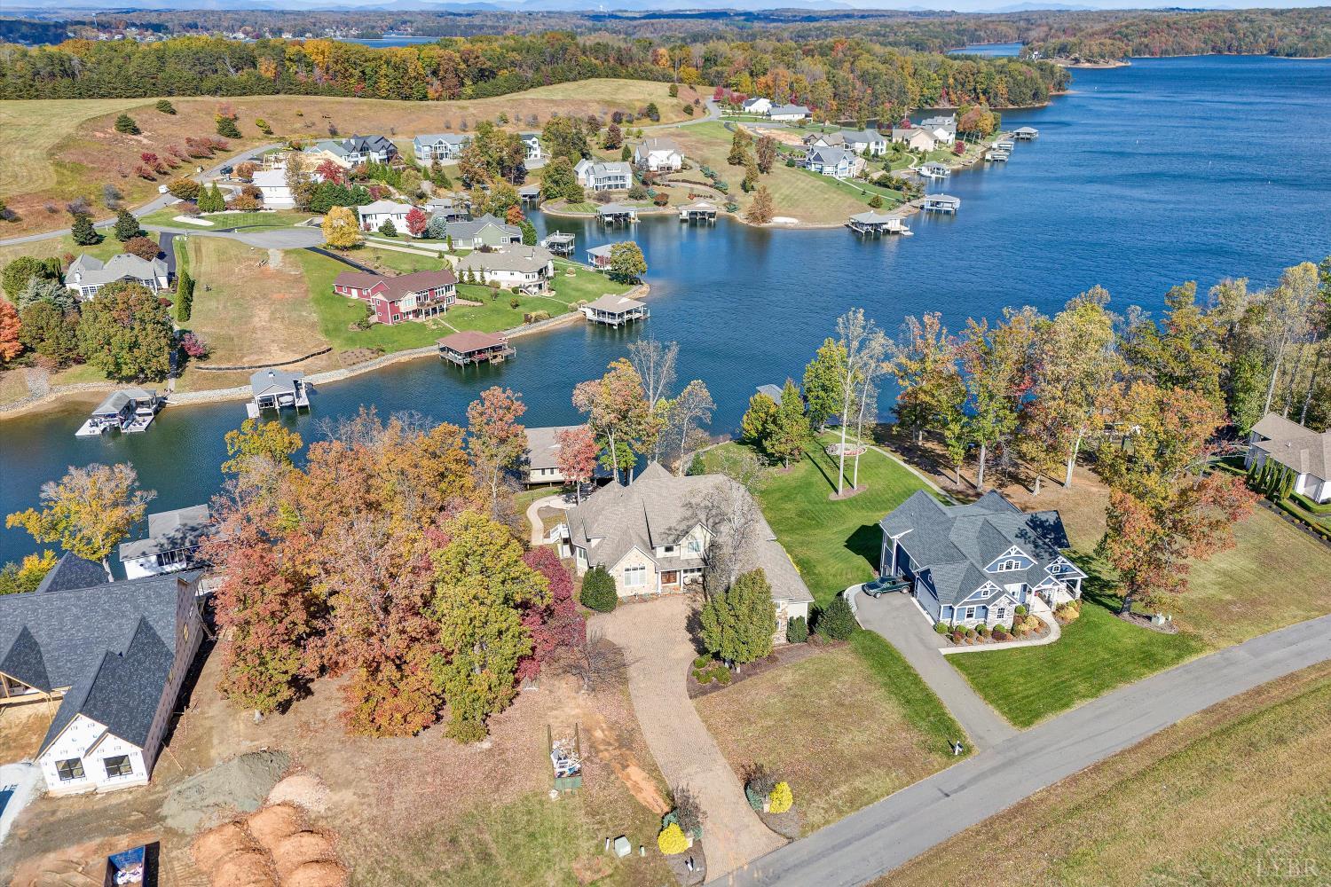 803 Compass Cove Circle Moneta, VA 24121 - Photo 83 of 92 a view of a lake with a mountain