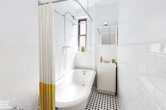 $799,000 | 137 West 12th Street, Unit 51 | West Village