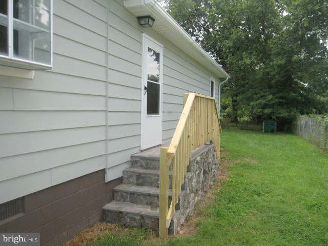 8015 Rugby Road Manassas Park, VA 20111 - Photo 2 of 30 Exterior (General)