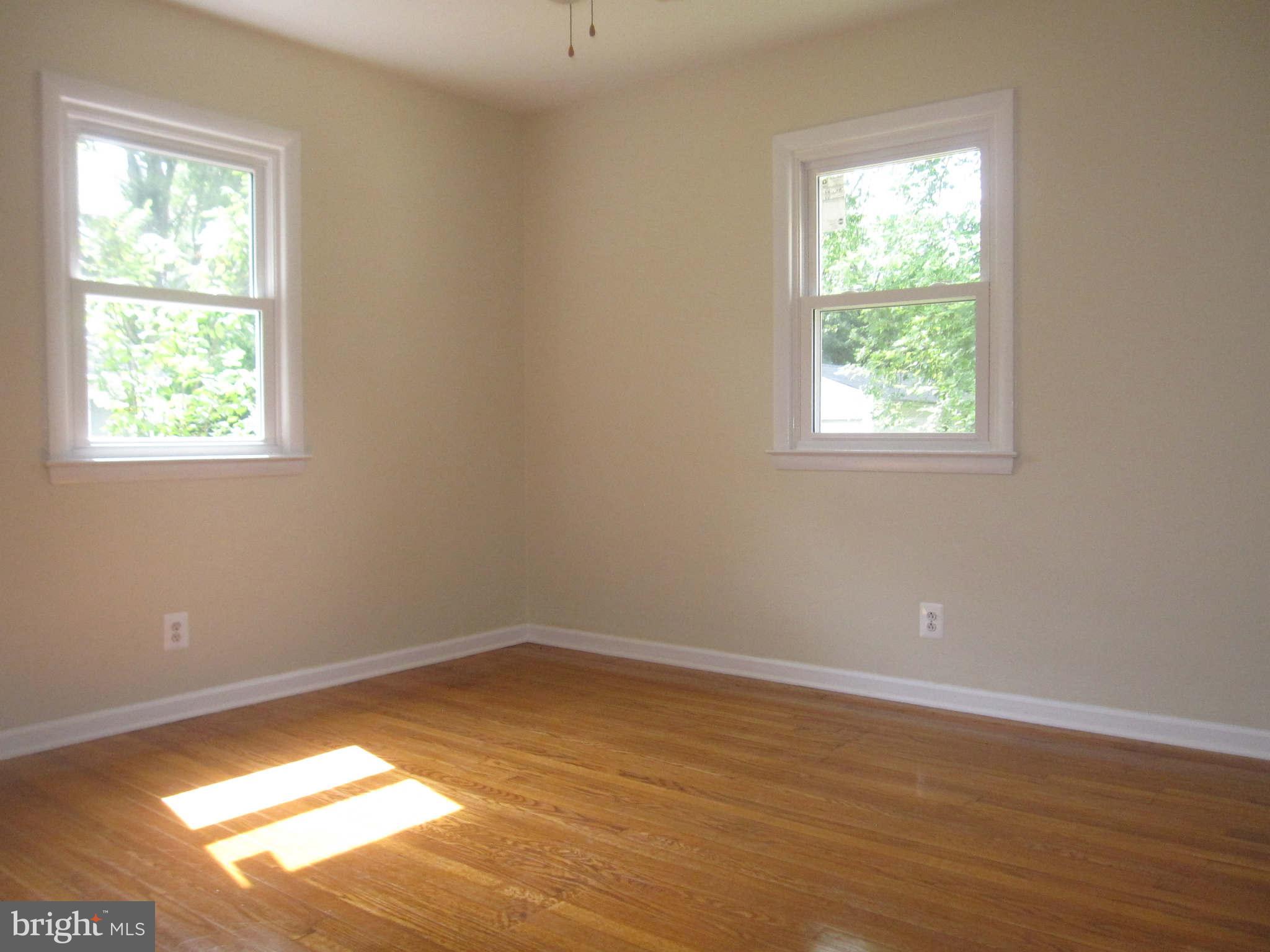 8015 Rugby Road Manassas Park, VA 20111 - Photo 18 of 30 Bedroom (Master)