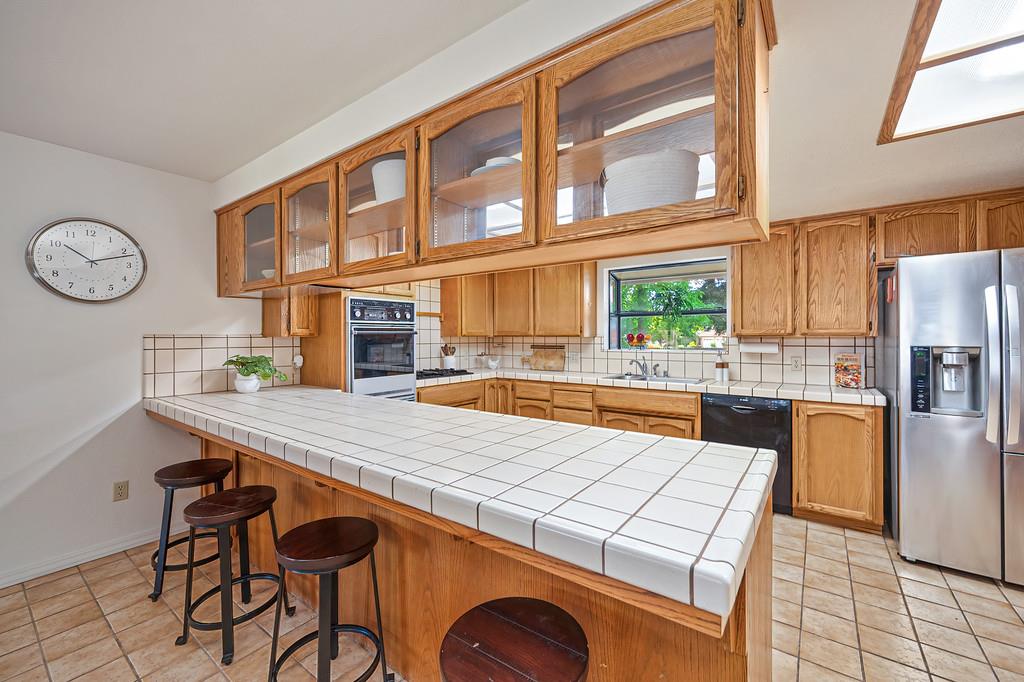 4124 Mindt Court Carmichael, CA 95608 - Photo 15 of 52