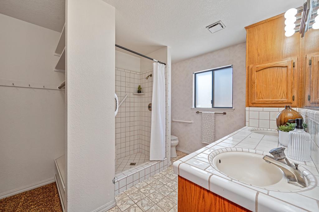 4124 Mindt Court Carmichael, CA 95608 - Photo 31 of 52