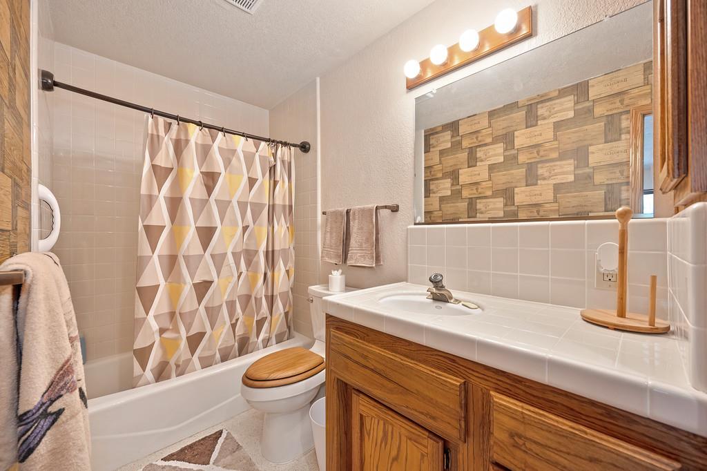 4124 Mindt Court Carmichael, CA 95608 - Photo 38 of 52