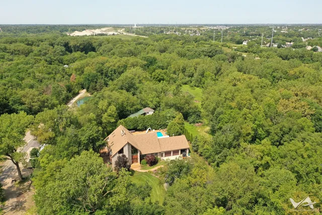 $2,300,000 | 31 SOUTH Elgin Il 60177, South Elgin, IL 60177
