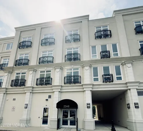 $335,000 | 2346 Nj-33, Unit 406, Robbinsville, NJ 08691